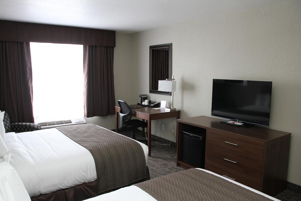 Days Inn & Suites By Wyndham Yorkton Buitenkant foto